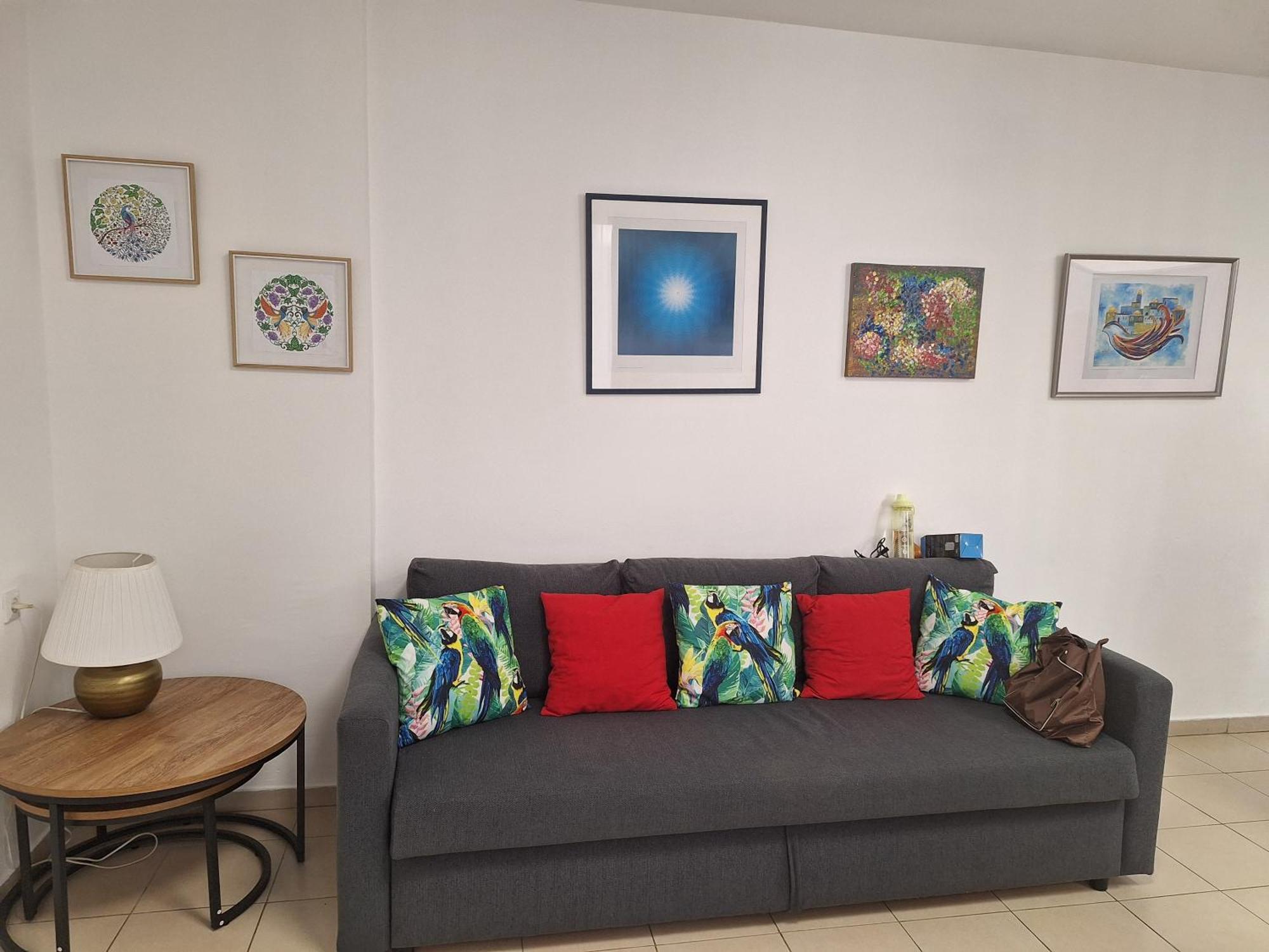 Amazing Apartment For 3 Guests Steps From The Beach Netanya Exterior photo